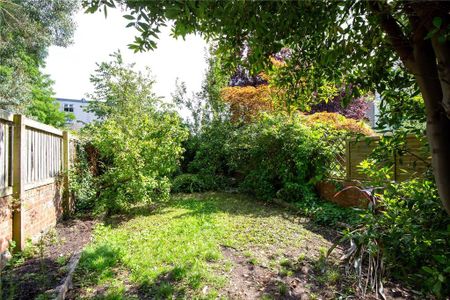 2 bedroom terraced house to rent - Photo 2