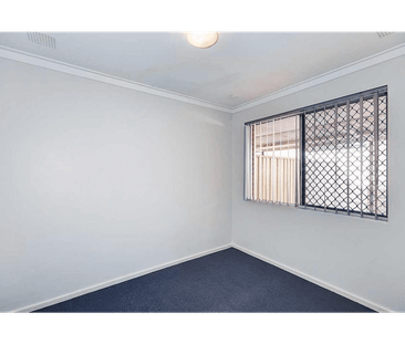 38 Hobbs Dr, Armadale, WA 6112 - Photo 3