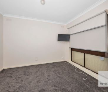 Modern Living in the Heart of St Albans - Photo 1