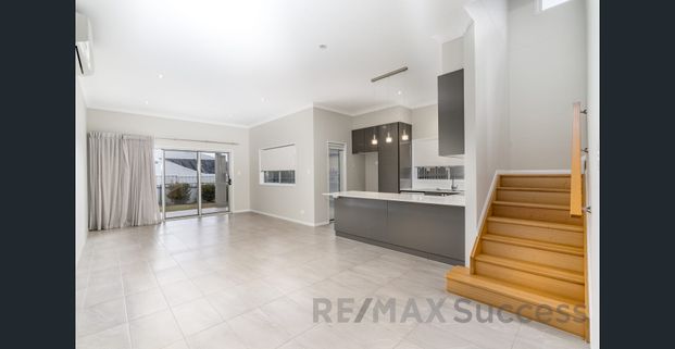 Prestige and Comfort Combined in Waterbird Estate - Photo 1