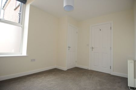 2 bed ground floor flat to rent in Warwick Road, Kenilworth, CV8 - Photo 4