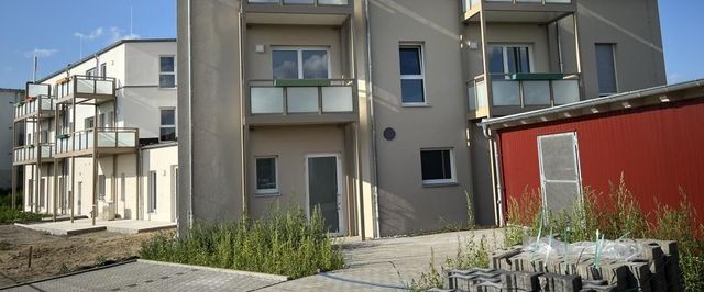 Individuell Wohnen im Erstbezug! Großes Wohnzimmer, schöner Balkon, modernes Bad! - Foto 1