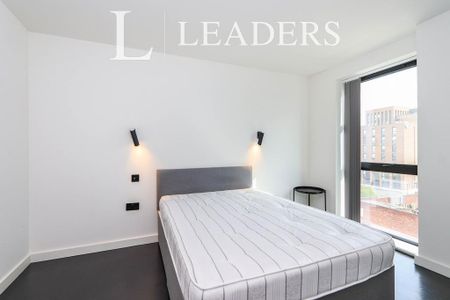 2 bedroom apartment to rent - Photo 2
