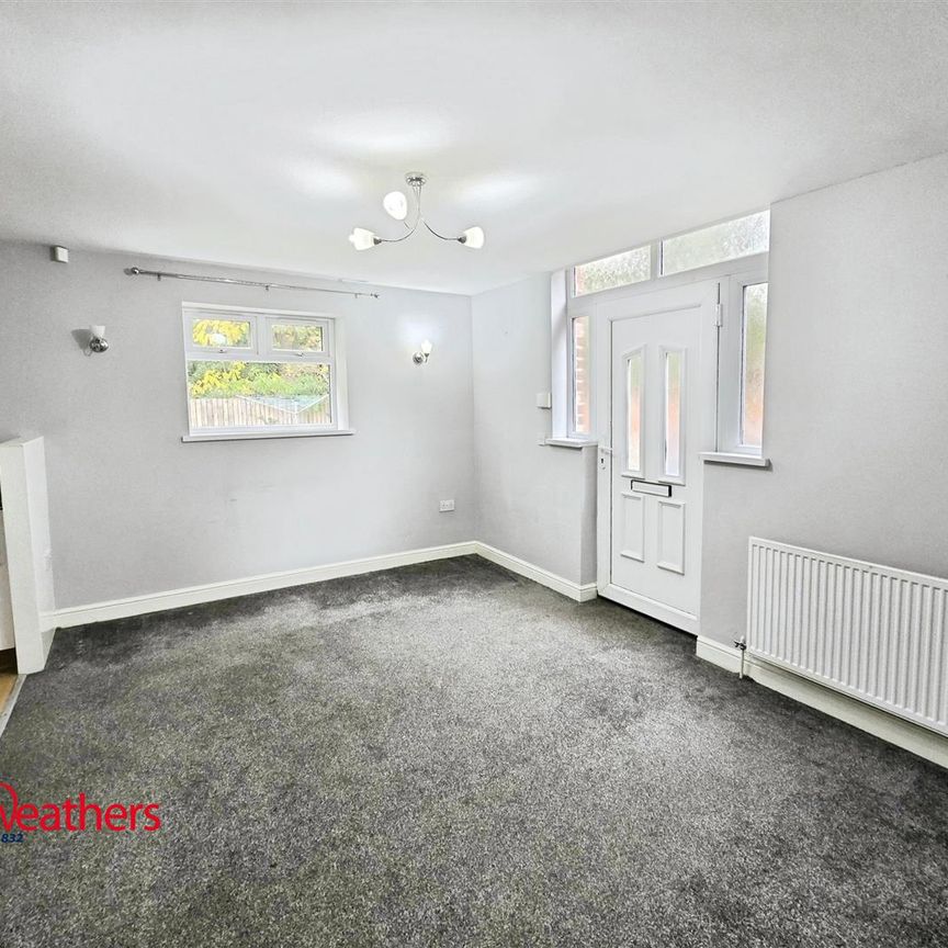 2 bed apartment to rent in Victoria Road, Bentley, DN5 - Photo 1