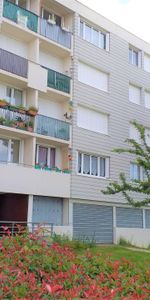 TILLIERES SUR AVRE - T4 de 80 m² - Photo 4