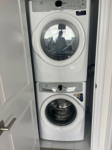 For Lease - 36 Elm Drive Unit# 2709, Mississauga, Ontario - Photo 4