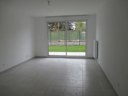 Location Appartement 3 pièces 59m² ST JEAN DE BRAYE 45800 - Photo 3