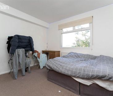 5 bedroom semi-detached house to rent - Photo 4