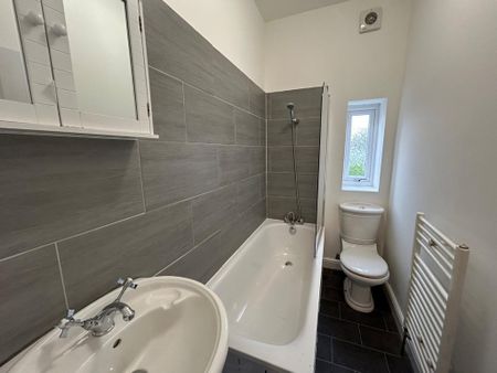 2 bedroom terraced house to rent - Photo 5