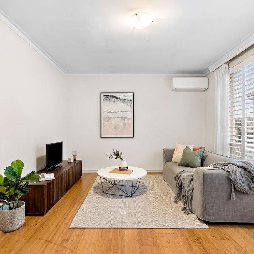 Unit 12/57 Chapel Street, St Kilda. - Photo 1