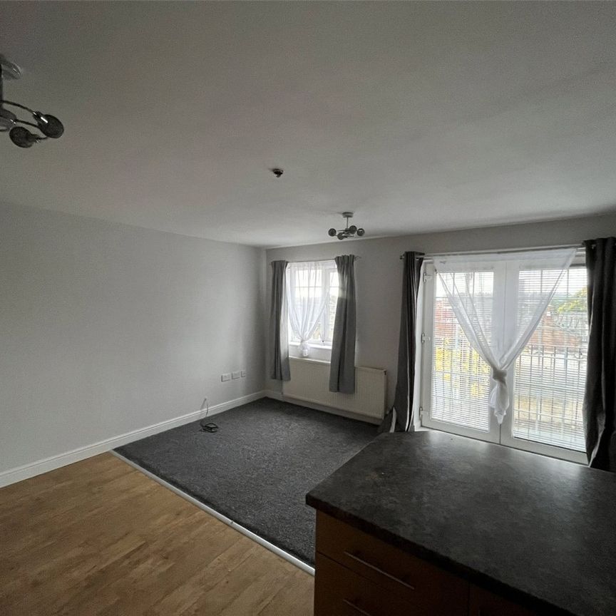 Carrholme Court, King Cross, Halifax, HX1 - Photo 1