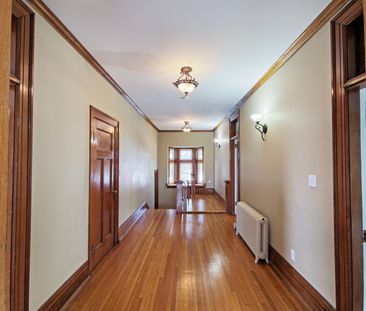 For Lease - 1110 Simcoe Street Unit# Upper #2, Oshawa, Ontario - Photo 3