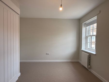 The Crescent, Taunton - Photo 4