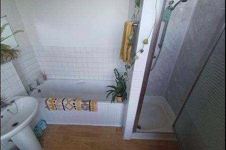 2 Bedroom Chapel Allerton - Photo 5