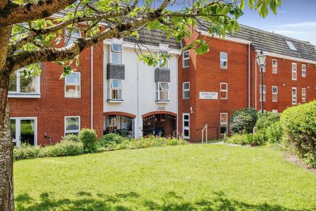 1 bedroom retirement property to rent - Photo 3