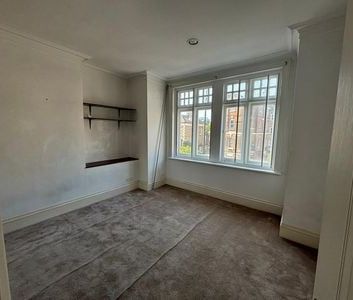 1 Bed Flat, Coombe Road, CR0 - Photo 3