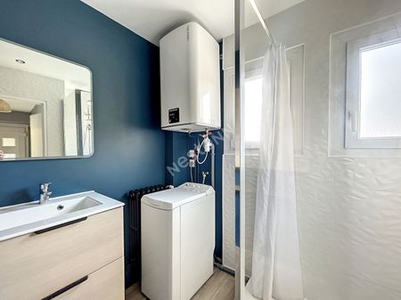 Location Appartement 4 pièces 74m² - Photo 2