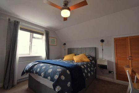 3 bedroom detached house to rent - Photo 5