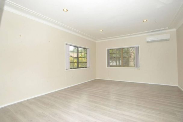 Whisper quiet 3-bed family home with cabana (granny flat) - Photo 1