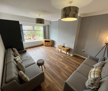 Eden Gardens, Leeds, LS4 - Photo 1