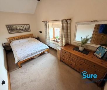 3 bedroom semi-detached house to rent - Photo 4