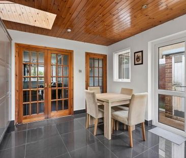 11 Thornhill Parade, Belfast, BT5 7AT - Photo 4