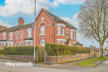 3 bed town house to rent in Alexandra Road, May Bank, Newcastle-under-Lyme ST5 - Photo 3