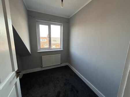 Compton Crescent, Harehills, LS9 - Leeds - Photo 5