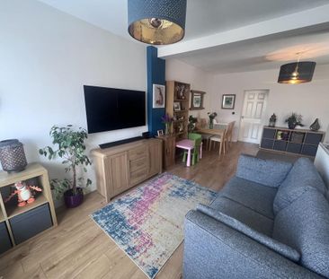 3 bedroom semi-detached house to rent - Photo 5