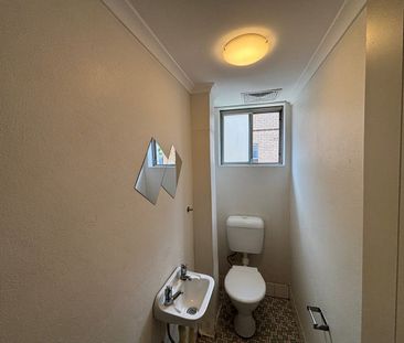 3 BEDDER ON 1ST FLOOR - Photo 6