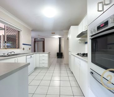 Spacious 4-Bedroom Family Home in Ferny Grove - Photo 2