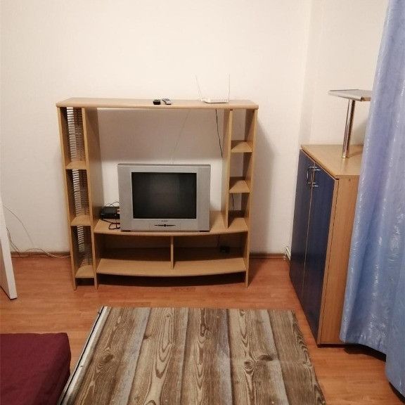 Inchiriere un apartament cu 1 camera in zona Telegrafului - Photo 1