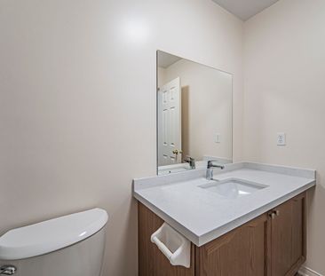 For Lease - 688 Courtney Valley Road, Mississauga, Ontario - Photo 2