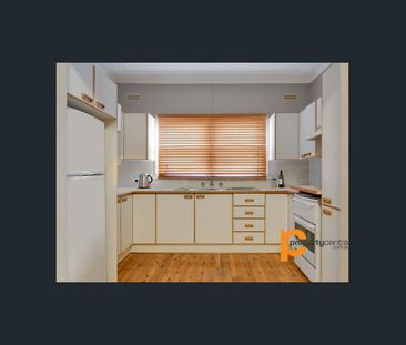 Neatly Presented 3 Bedroom Family Home - Photo 4