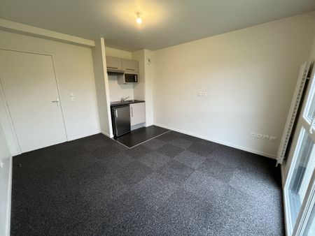 Location Appartement 1 pièce 22m² TROYES 10000 - Photo 3