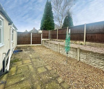 2 bedroom end of terrace house to rent - Photo 1