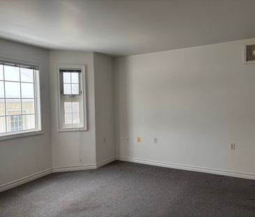 2-780 Progress Ave, Kingston, ON K7M 9E4 - Photo 4