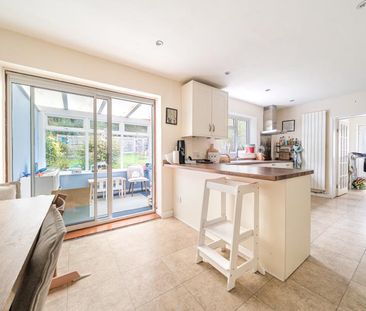 Gosden Hill Road, Guildford, GU4 - Photo 4