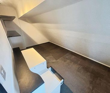 Mawney Road, Romford, RM7 - Photo 3