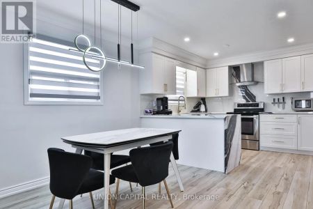 21 AVON CRESCENT - Photo 2