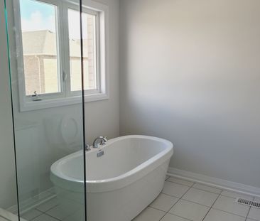 For Lease - 1466 Stovell Crescent, Innisfil, Ontario - Photo 5