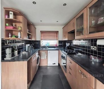3 bedroom terraced house to rent - Photo 5