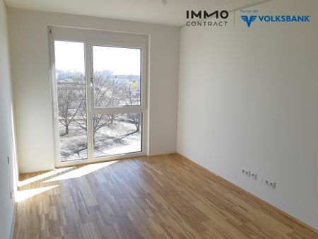 SEHR SCHÖNE 2-ZIMMERWOHNUNG MIT BALKON/ LOGGIA MIT STADTBLICK UND TG-PLATZ - Foto 3