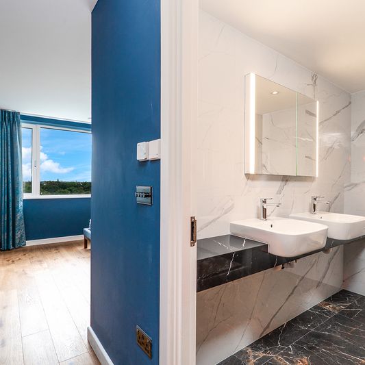 APARTMENT 61, ARDOYNE HOUSE, PEMBROKE PARK, DUBLIN 4, D04 X788 - Photo 1