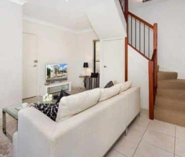 Conveniently located 2-story townhouse. - Photo 1