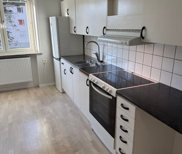 Hertig Karls Allé, Örebro - Photo 1