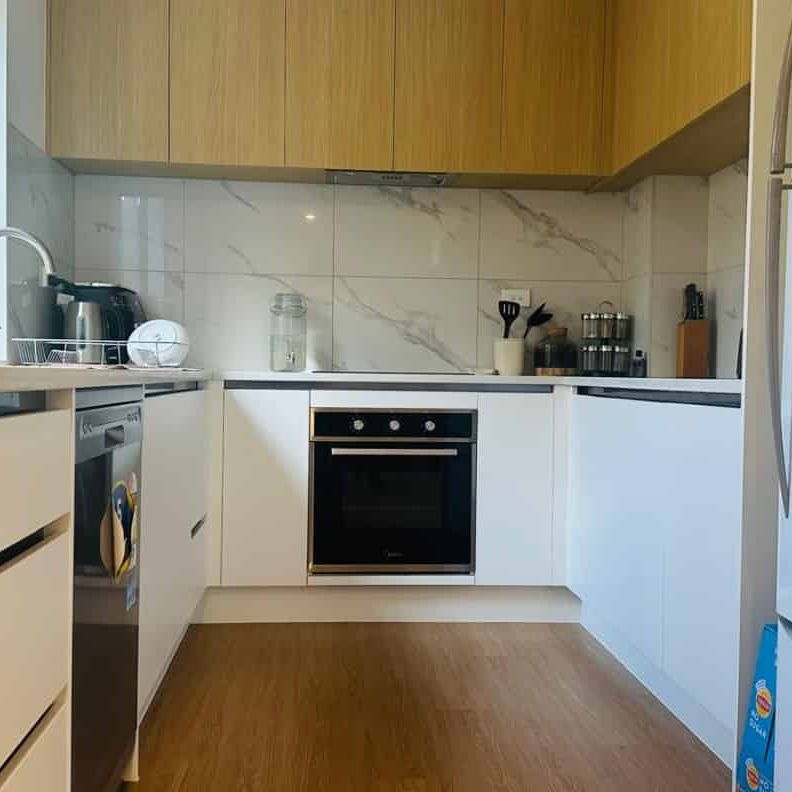 2 Ensuite Bedrooms ÃÆ'¢Ãâ€Ã¢â€¬Ãâ€" Modern Comfort & Privacy! - Photo 1