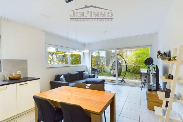 Very nice apartment 2 steps from the station with parking space - Photo 1