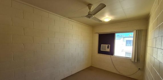 4/15 Maroong Street, 4812, Currajong - Photo 2