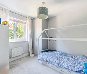 4 bedroom detached house to rent - Photo 4